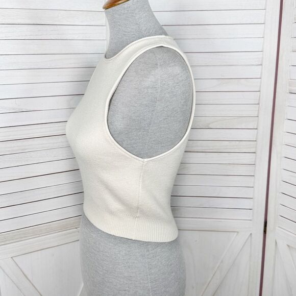 Pretty Little Thing Ribbed Knit Racer Back Crop Tank Top Cream Medium - Picture 2 of 12
